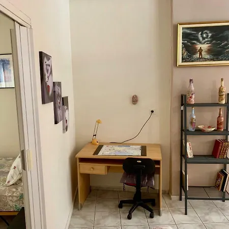 Apartment Spacious One Bedroom *